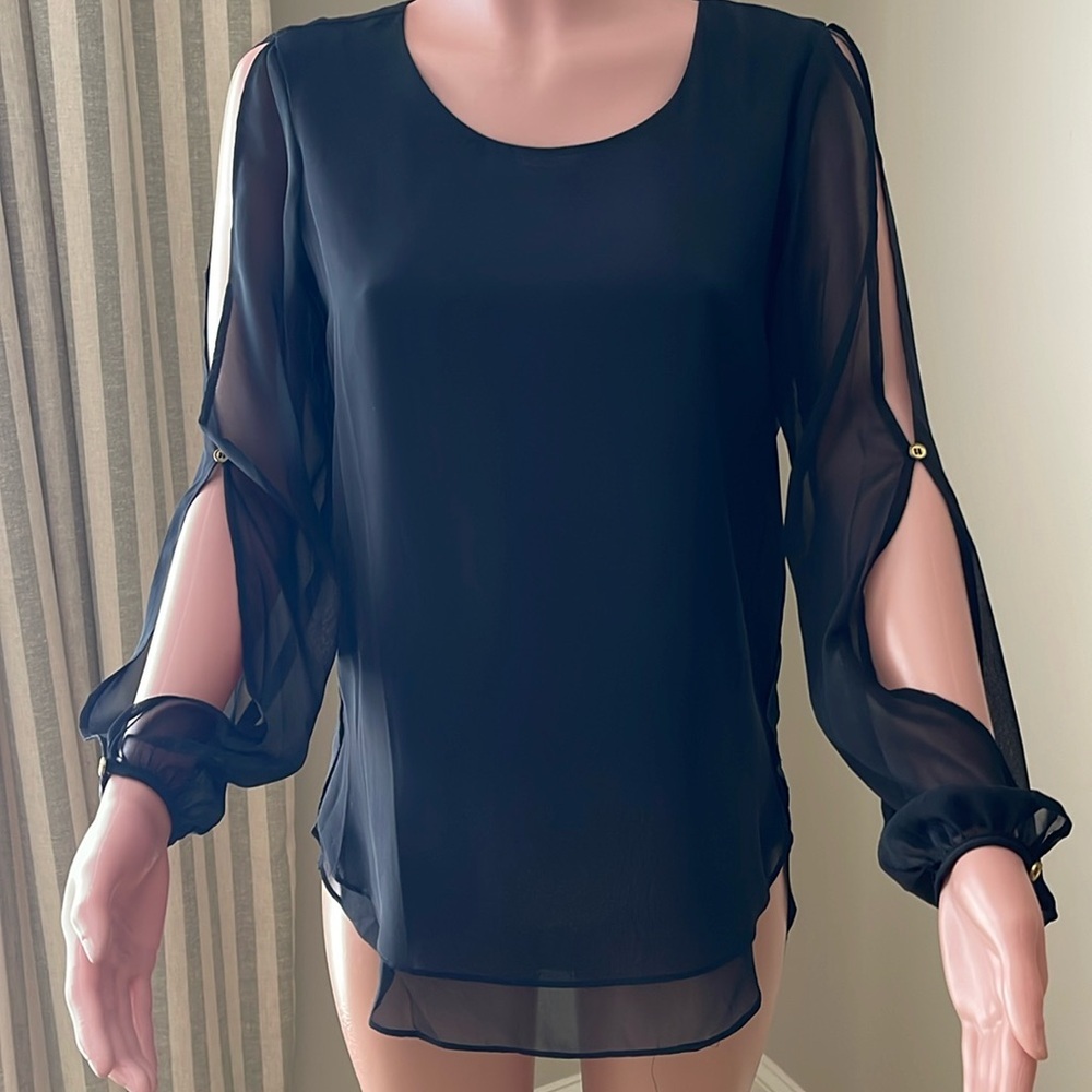 Black dressy blouse by Zac and Rachel in size small